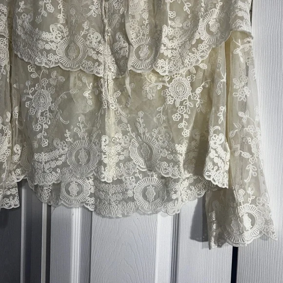 House of Harlow 1960 Cream Lace Overlay Blouse - Picture 7 of 14